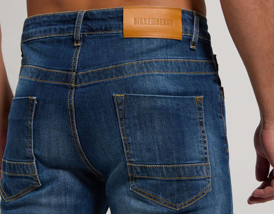 Regular fit men's jeans, BLUE DENIM MEDIUM/DARK LAV.3 Regular fit men's jeans, BLUE DENIM MEDIUM/DARK LAV.3, hi-res-1