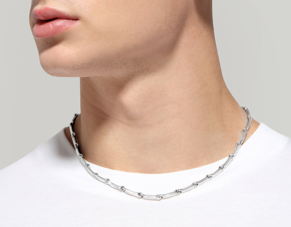 Men's necklace with hammered effect, WHITE Men's necklace with hammered effect, WHITE, hi-res-1