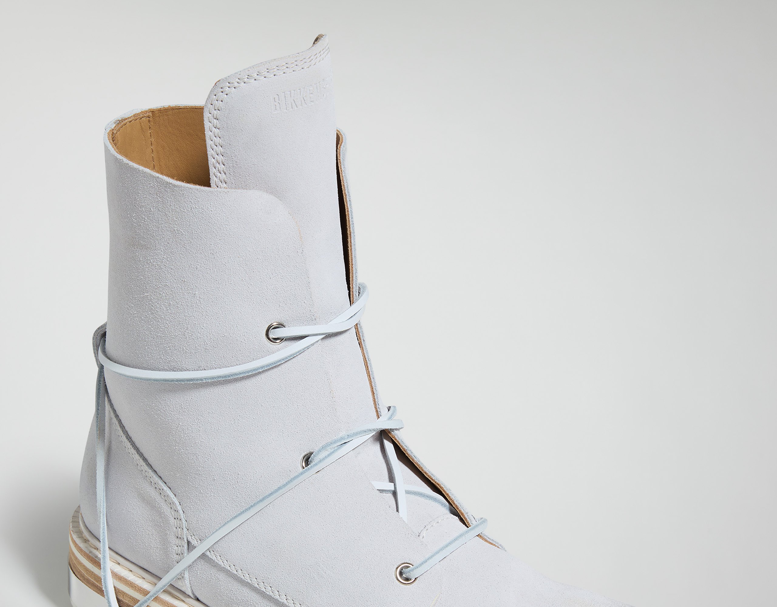 MET HOLE, WHITE, hi-res-1