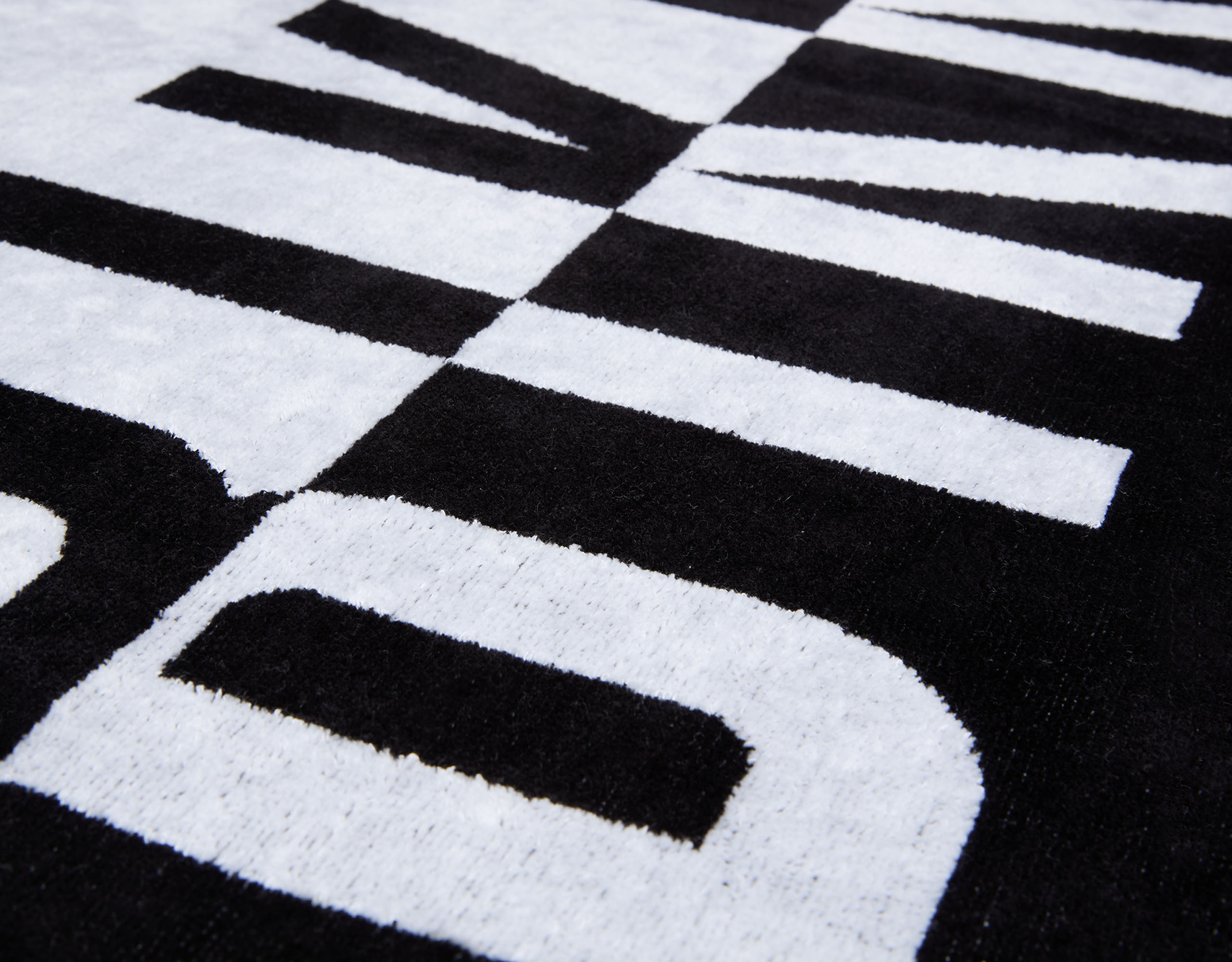 BEACH TOWEL, BLACK, hi-res-1