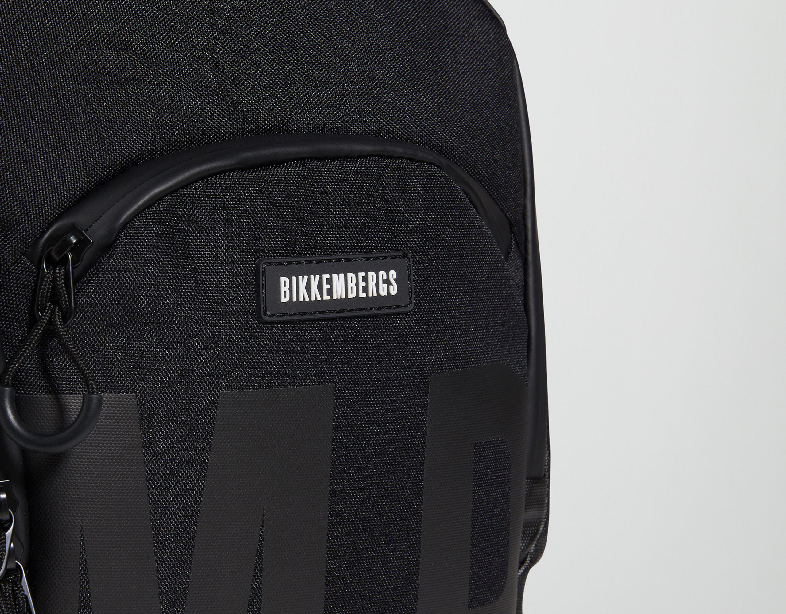 BODYBAG TRACKER, BLACK, hi-res-1